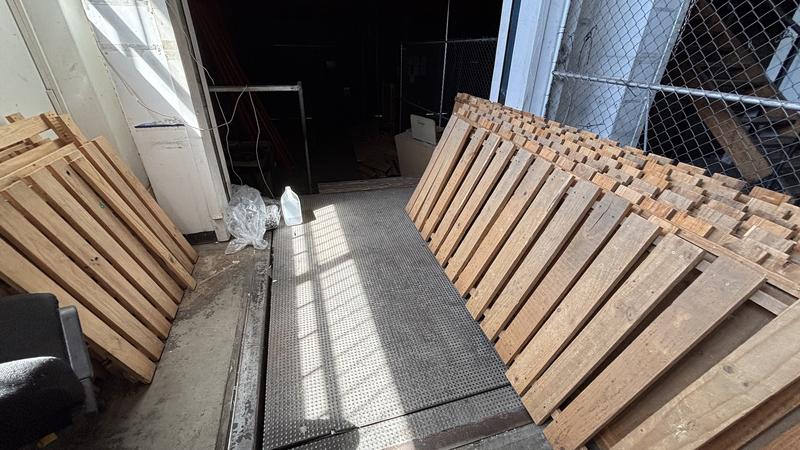 To Let commercial Property for Rent in Maitland Western Cape